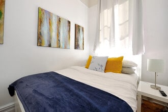 416 W 46th St in New York, NY - Building Photo - Building Photo