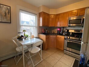 26 Alexander Ave in Kearny, NJ - Building Photo - Building Photo