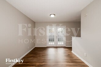 9318 Kingsboro Cir in Indianapolis, IN - Building Photo - Building Photo