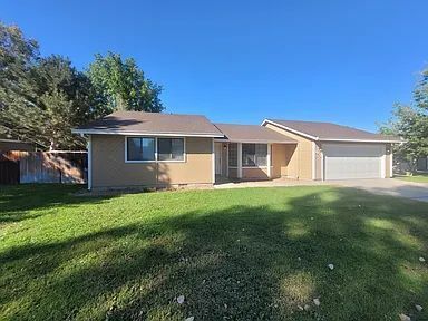 7054 W Saxton Dr in Boise, ID - Foto de edificio - Building Photo