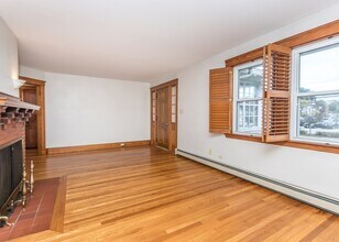 335 Hillside Ave in Needham, MA - Building Photo - Building Photo