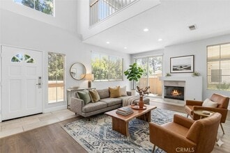 10 Bravo Ln in Aliso Viejo, CA - Foto de edificio - Building Photo