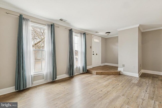 7420 Houndsbury Ct in Alexandria, VA - Building Photo - Building Photo