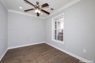 1775 Montauk Hwy in Brookhaven, NY - Building Photo - Building Photo