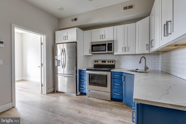 property at 1535 N 6th St