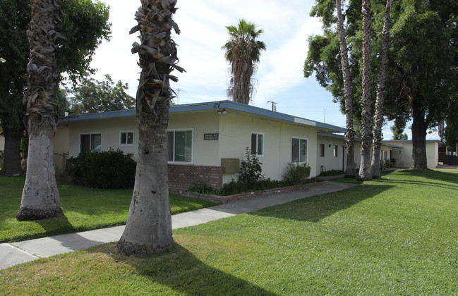 1170-1180 Villa St in Riverside, CA - Foto de edificio - Building Photo