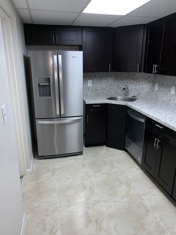 3129 Oakland Shores Dr, Unit Apt A111 in Oakland Park, FL - Building Photo - Building Photo