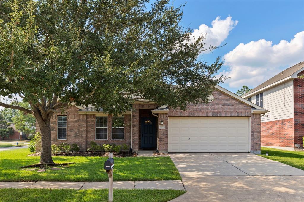 19703 Village Ridge Dr in Tomball, TX - Foto de edificio