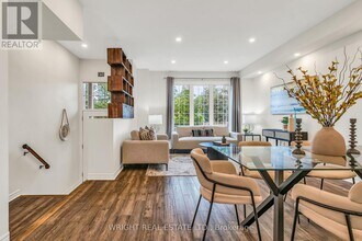 1347-1347 Rathburn Rd E in Mississauga, ON - Building Photo - Building Photo