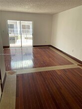 2730 W 76th St-Unit -203 in Hialeah, FL - Building Photo - Building Photo