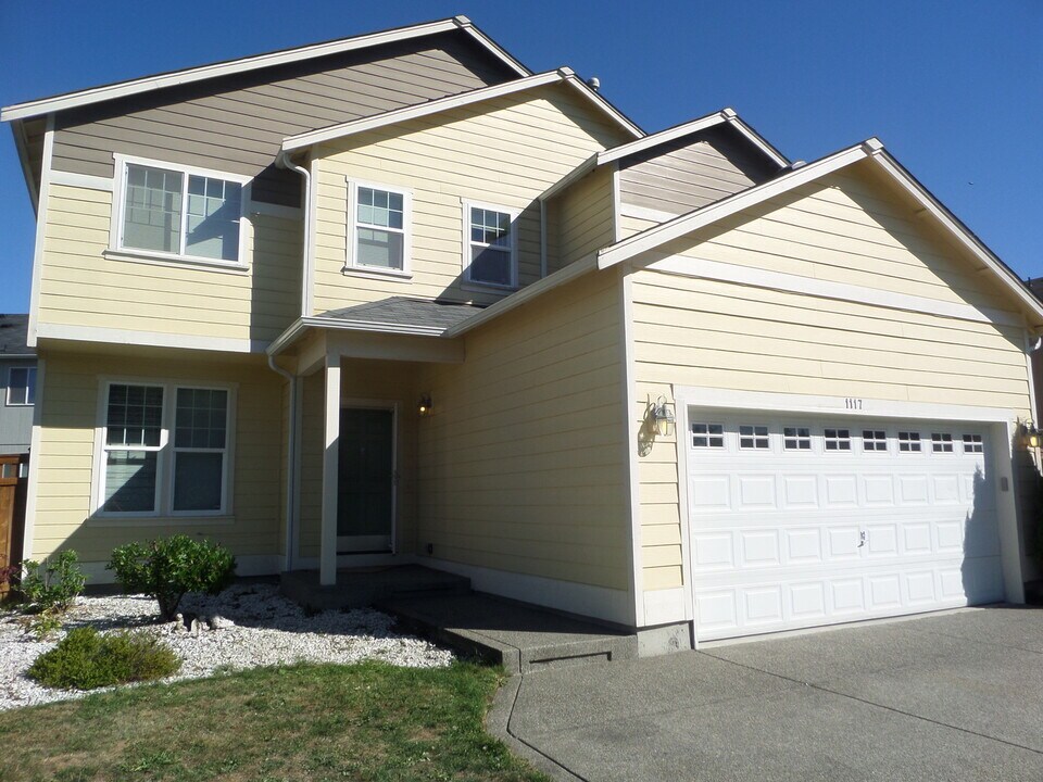 1117 183 St Ct E in Spanaway, WA - Building Photo