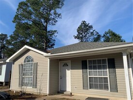 313 3rd St in Pearl River, LA - Building Photo