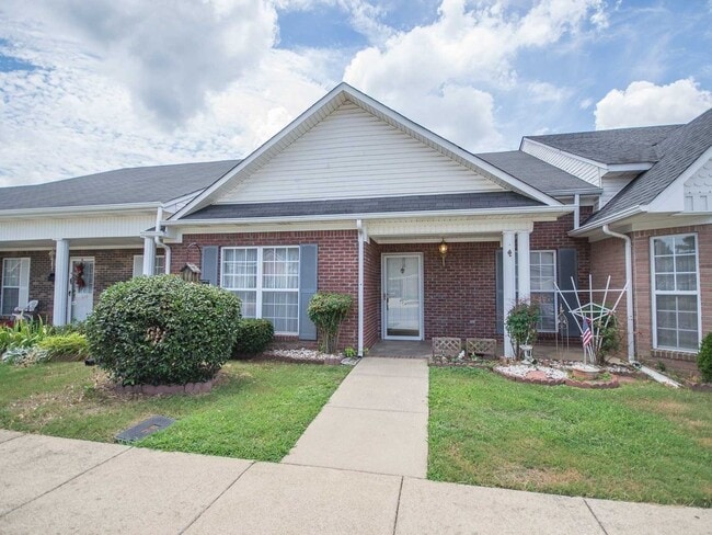 property at 141 Sycamore Pl