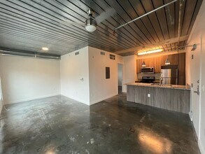 3550 Main St in Houston, TX - Building Photo - Building Photo