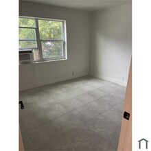 531 21st St in West Palm Beach, FL - Building Photo - Building Photo