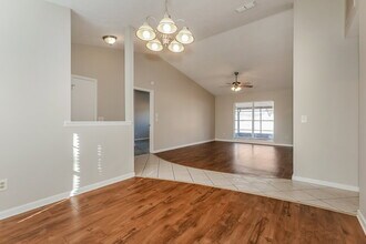 1012 Cameo Crest Ln in Valrico, FL - Building Photo - Building Photo