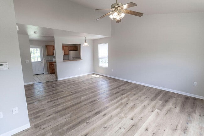 1412 N Frideriki Dr in Columbia, MO - Building Photo - Building Photo