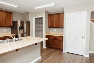 4624 Plover Dr in Crestview, FL - Building Photo - Building Photo