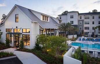 Campus Circle Gainesville in Gainesville, FL - Foto de edificio - Building Photo