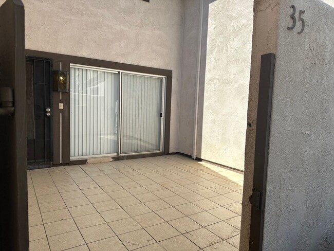 property at 3333 El Encanto Ct