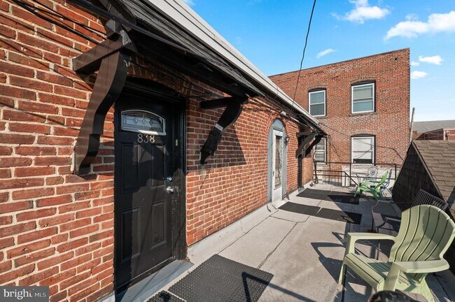 838 W Lancaster Ave in Bryn Mawr, PA - Building Photo - Building Photo
