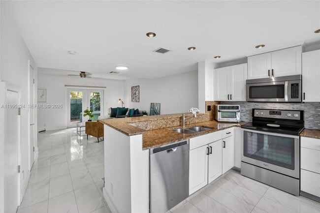1953 NE 15th Ave, Unit 1953 in Fort Lauderdale, FL - Foto de edificio - Building Photo