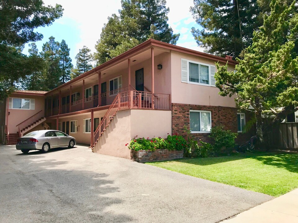 N. San Pedro Apartments in San Jose, CA - Building Photo