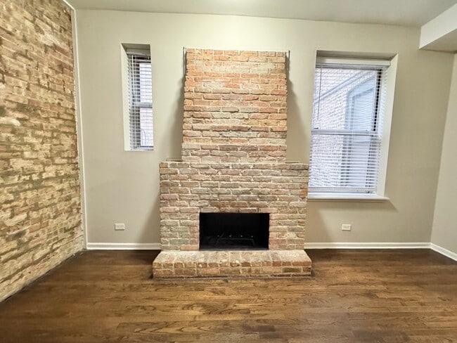 3433 N Elaine Pl in Chicago, IL - Building Photo - Building Photo