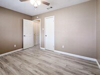 5220 Antha St photo'