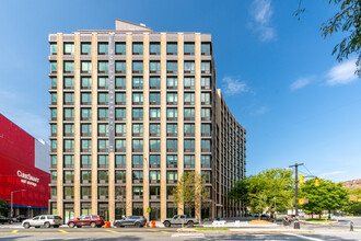 One Park Point in Brooklyn, NY - Building Photo - Building Photo