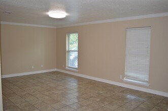 1108 Boston St in Deer Park, TX - Building Photo - Building Photo