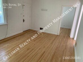 924 Royal St in Regina, SK - Building Photo - Building Photo