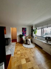 3515 Washington Blvd, Unit 516 in Arlington, VA - Building Photo - Building Photo