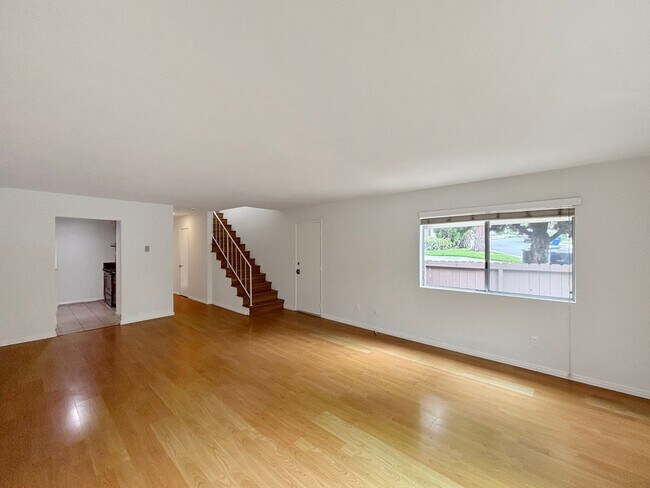 7856 Camino Tranquilo in San Diego, CA - Building Photo - Building Photo