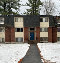 Claremont Manor in Claremont, NH - Building Photo - Building Photo