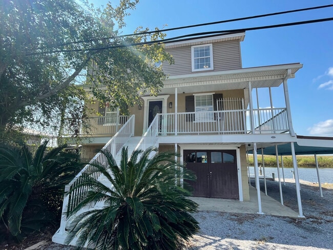 property at 54417 LA-433