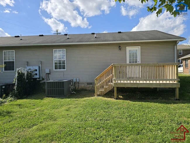 101 Big Oak Dr in Cookeville, TN - Foto de edificio - Building Photo