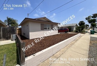 1744 Ionian St in San Diego, CA - Building Photo - Building Photo