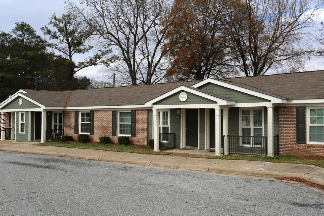 E. J. Knight Apartments in Columbus, GA - Foto de edificio