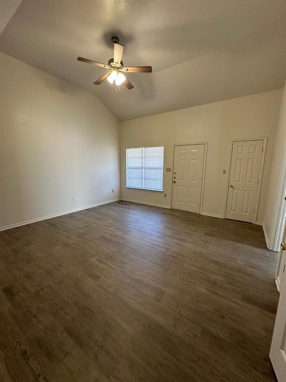 717 Willowood in Kingsland, TX - Building Photo - Building Photo
