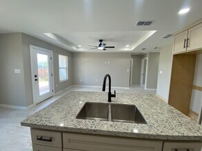 6528 Adenia Loop in Laredo, TX - Building Photo - Building Photo