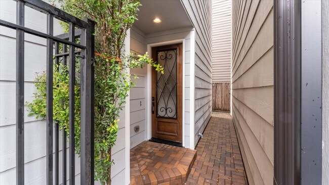 922 W 20th St in Houston, TX - Building Photo - Building Photo