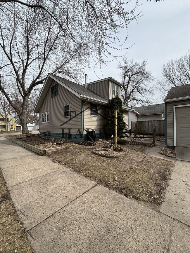 800 8th Ave SE in Austin, MN - Building Photo - Building Photo