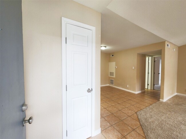 property at 17401 Red Oak Dr