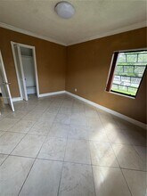 110 W 44th St in Hialeah, FL - Building Photo - Building Photo