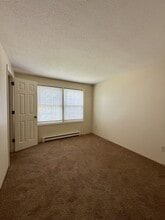 812 Court St in Keene, NH - Building Photo - Building Photo