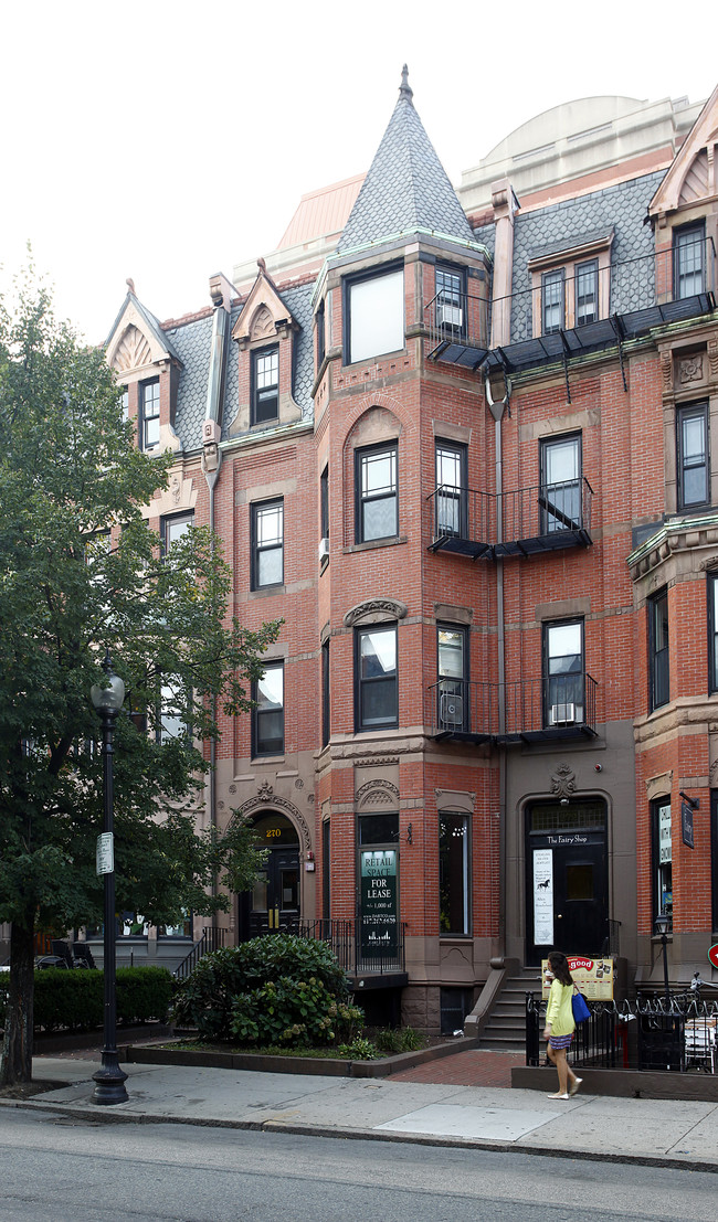 270 Newbury St in Boston, MA - Foto de edificio - Building Photo