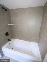 535 Chews Landing Rd in Lindenwold, NJ - Building Photo