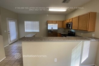 7213 S 8th St in Phoenix, AZ - Building Photo - Building Photo