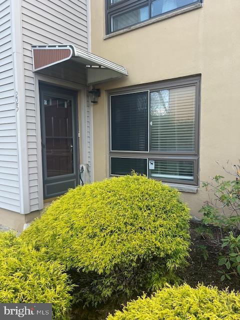 225 James Ct in Evesham, NJ - Building Photo